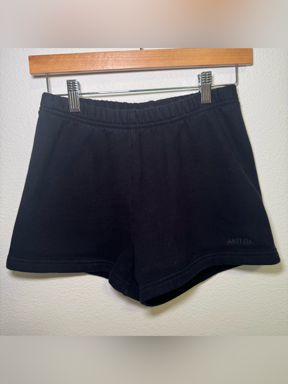 Aritzia Sweatfleece Shorts XS